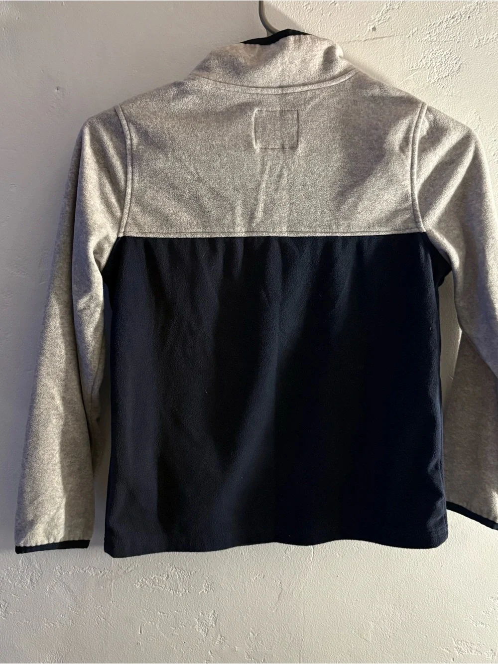 OshKosh B’gosh Boys Size 10 Gray Navy Quarter Zip Fleece Pullover